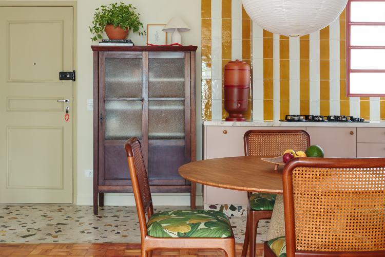 Uma mansão colorida para festejar a vida em família