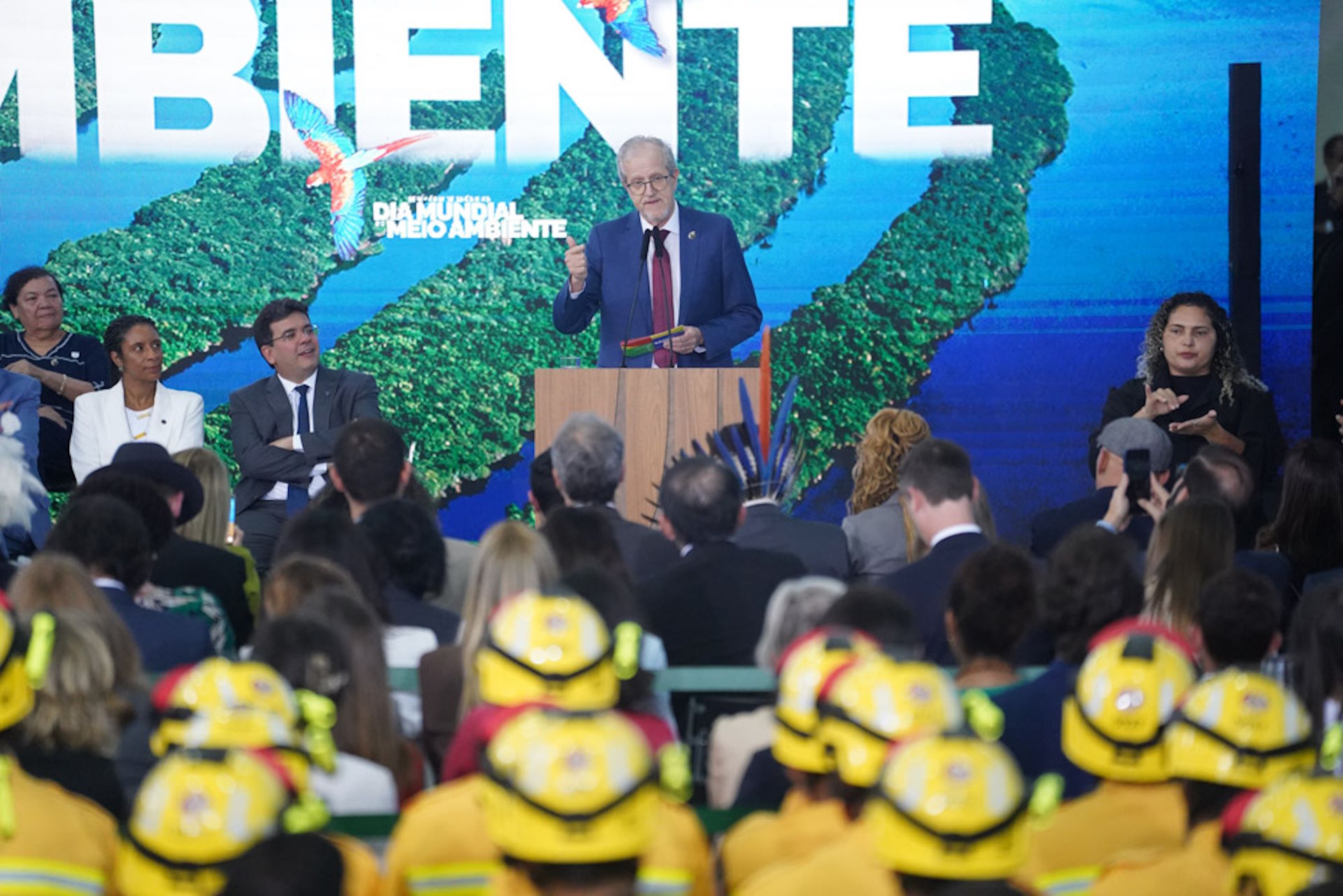 Governo muda regras do FNMA para apressar repasses contra incêndios florestais