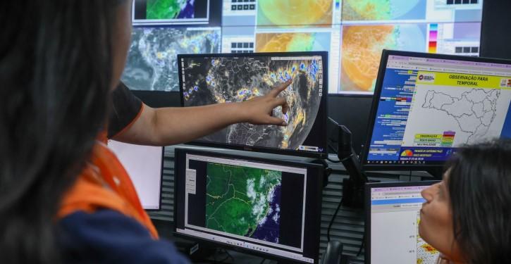 Santa Catarina assina Decreto de Alerta Climatológico preventivo