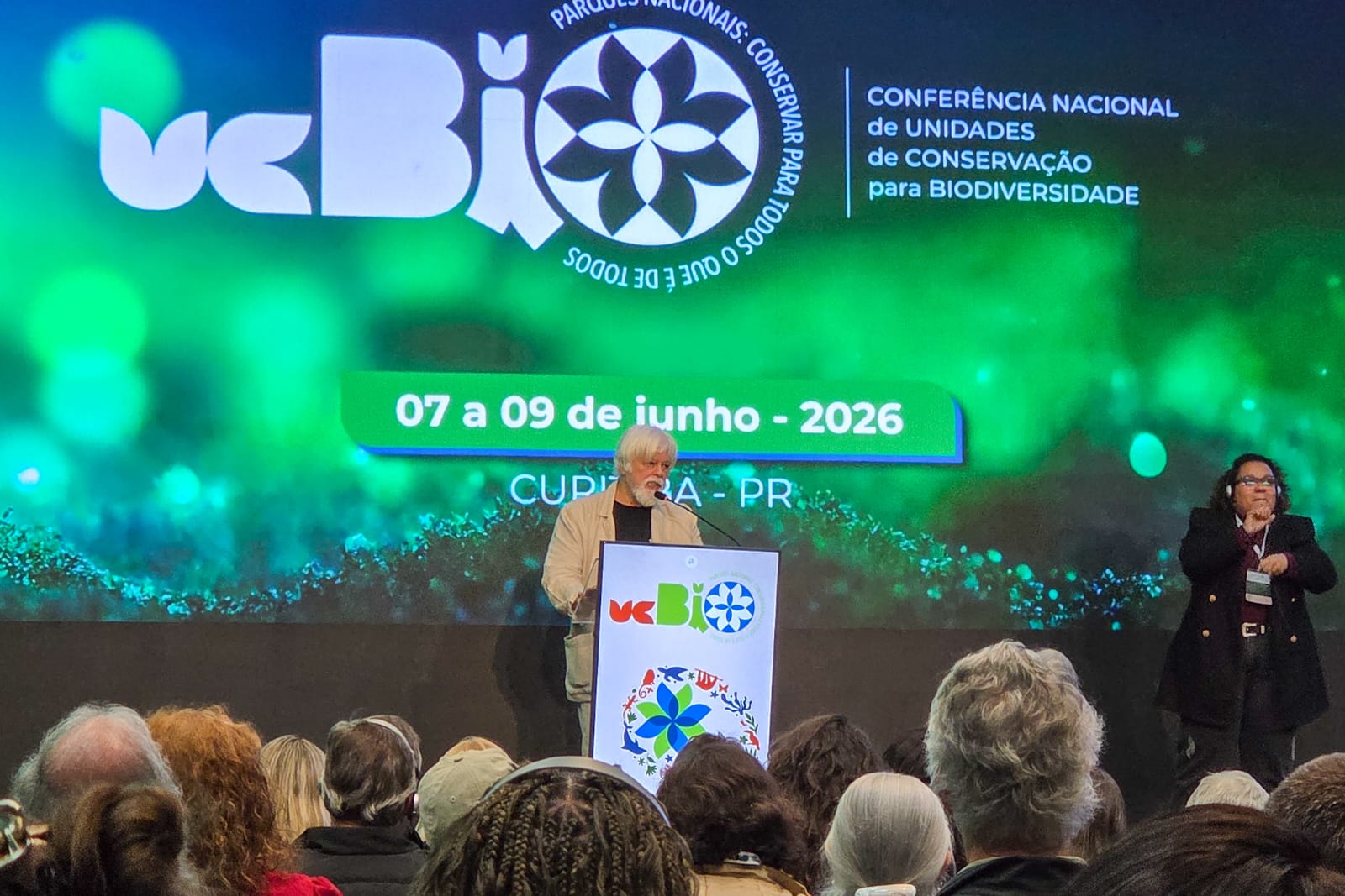 “A chuva conecta todos os seres vivos do planeta”, reforça Paul Watson