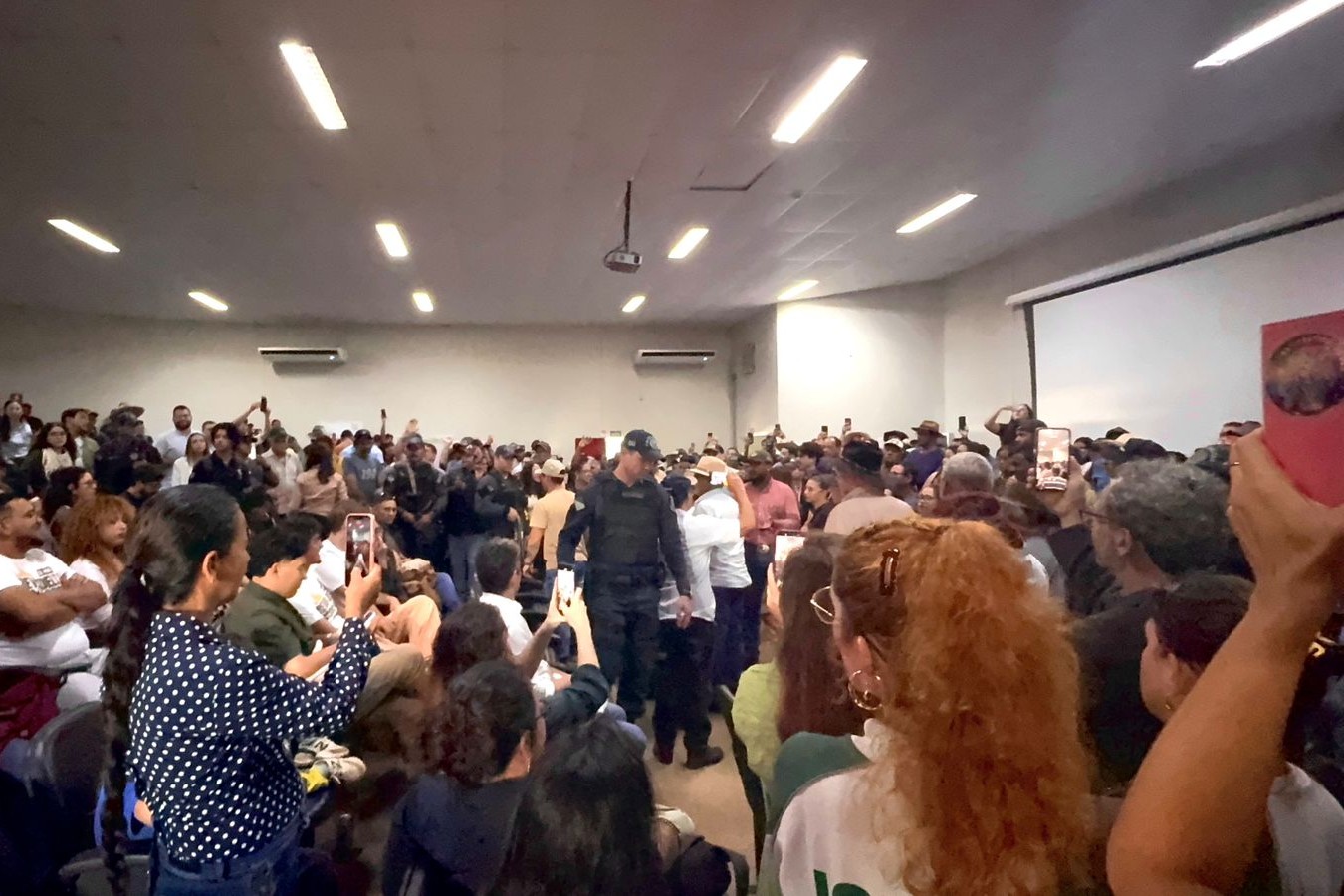 Produtores rurais impedem audiência pública sobre geração de UC no Pantanal