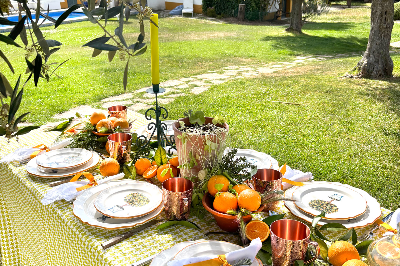 Decoração de mesa com laranjas