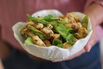 Frango com ervilhas aromatizado com lima e gengibre